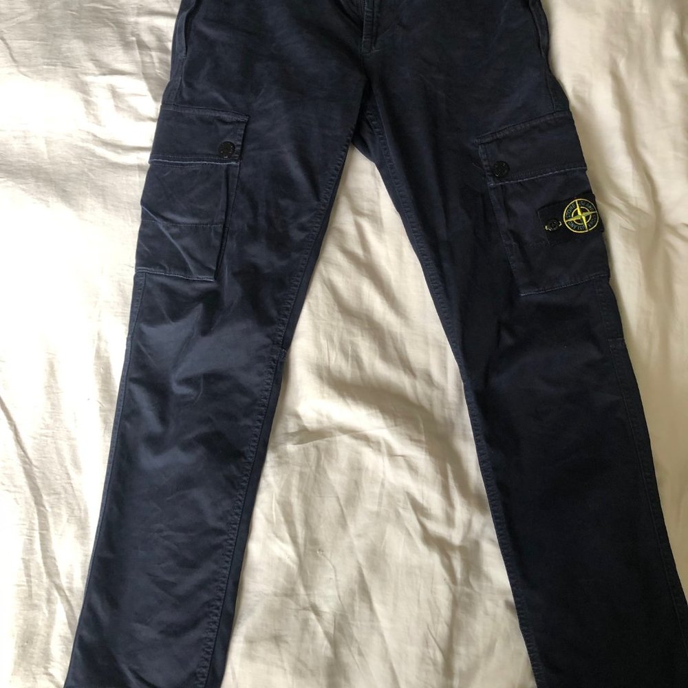Stone Island cargo pants. Navy. Size 31